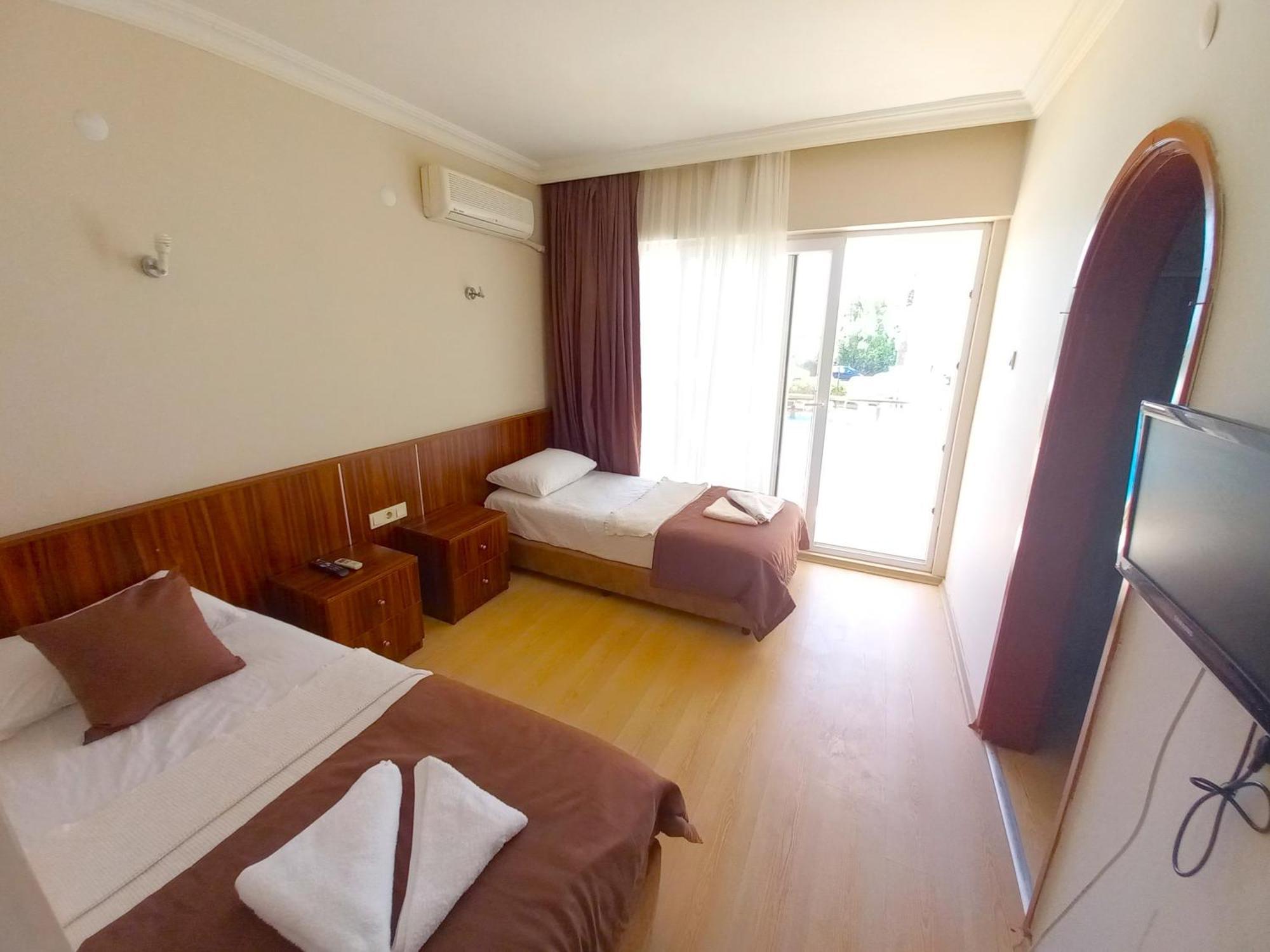 Mulka Hotel Аявали Екстериор снимка
